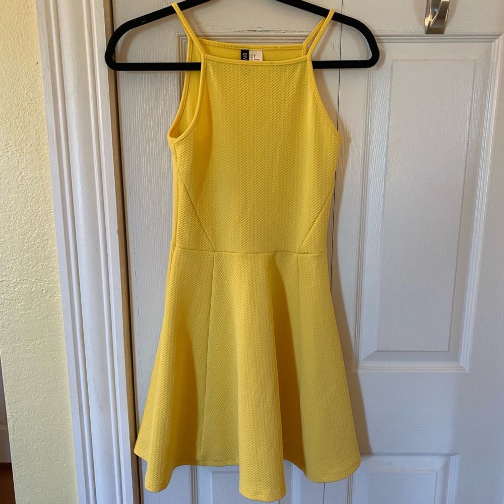 yellow h&m dress